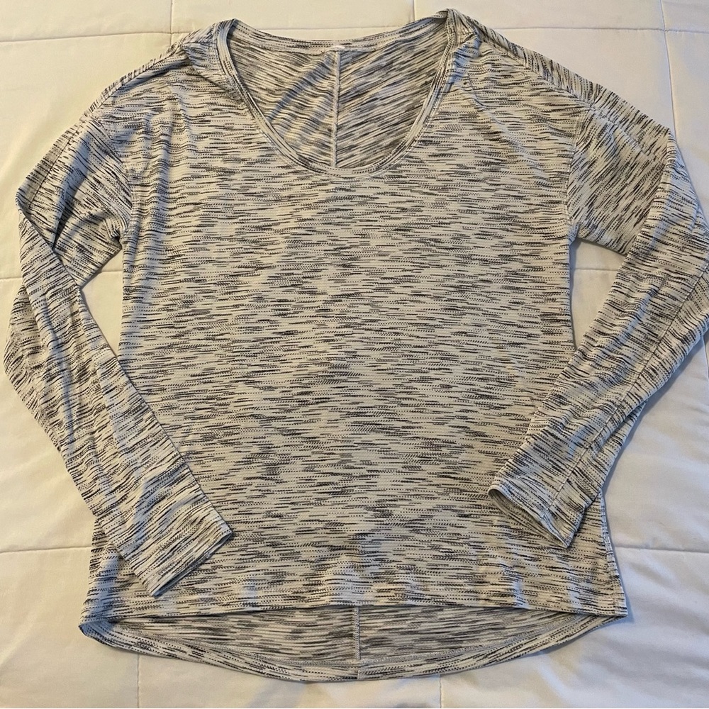 lululemon athletica Gray Long Sleeve Tee